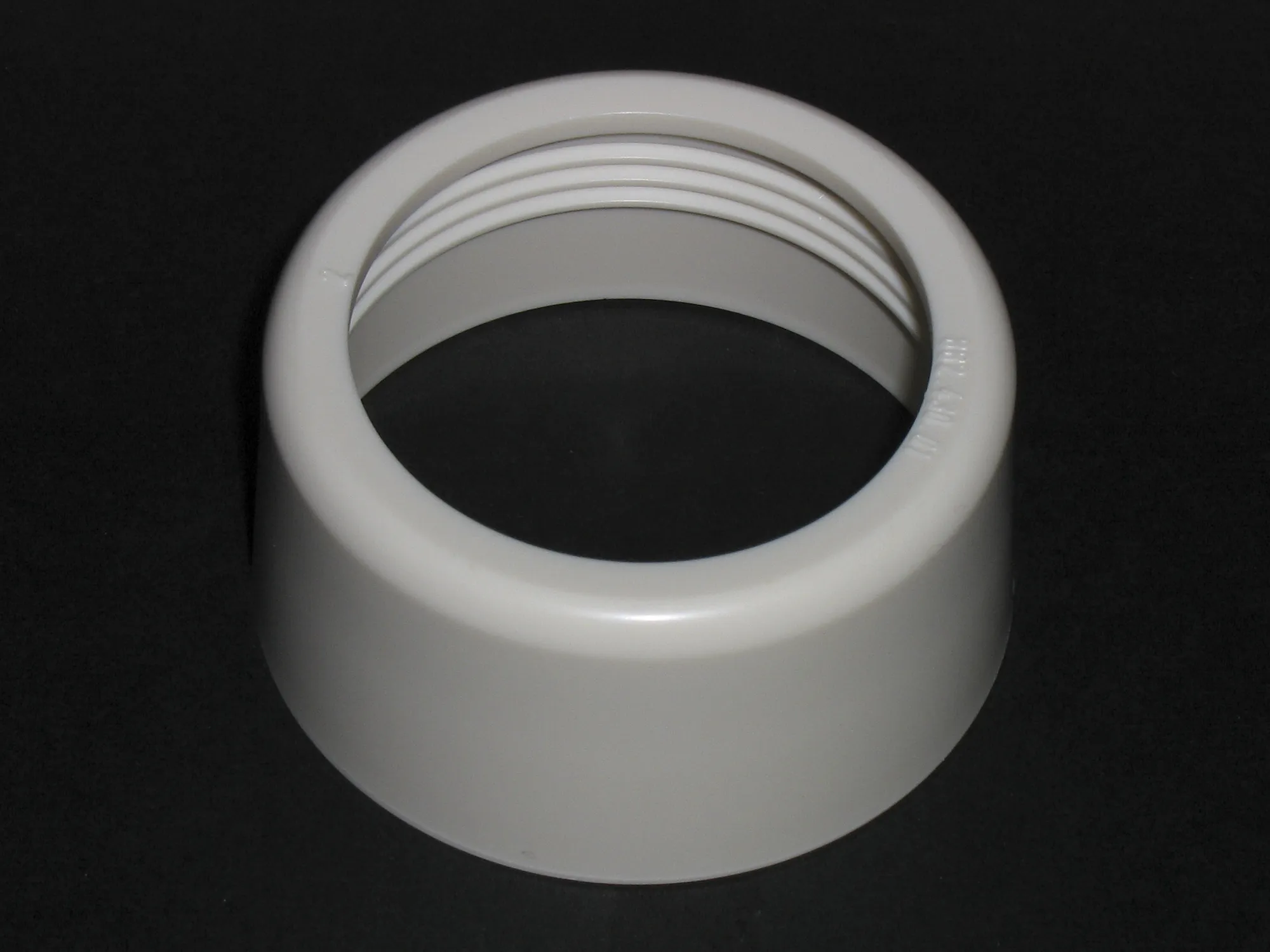 Nut for flush pipe, pergamon