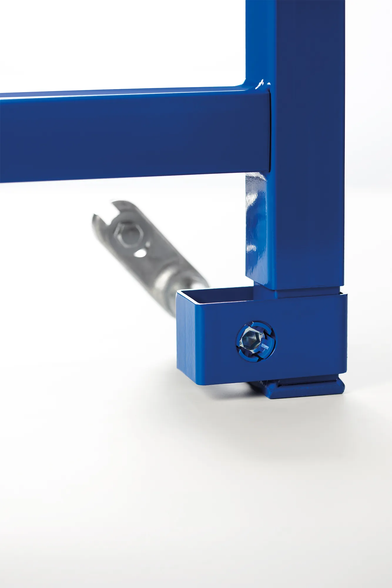 Wall fixation set, bottom